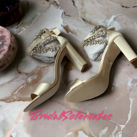 BADGLEY MISCHKA Everafter Embellished Sandal - Picture 4 of 17